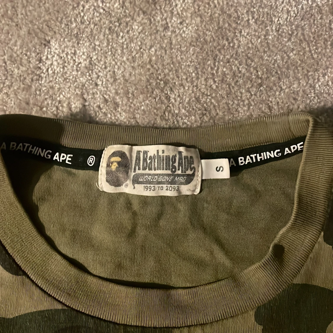 BAPE shark tshirt storlek small - 90