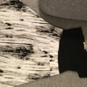 Verty collection  - 1. Verty collection M 2. L’elegant Klänning rosa M 3. Byxor åhlens 42 svart