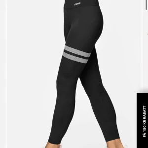 Strongertights - Säljer min oanvända Strongerthights, modellen heter Power tights, säljer då de ej kommer till användning💕 Nypris 799 kr