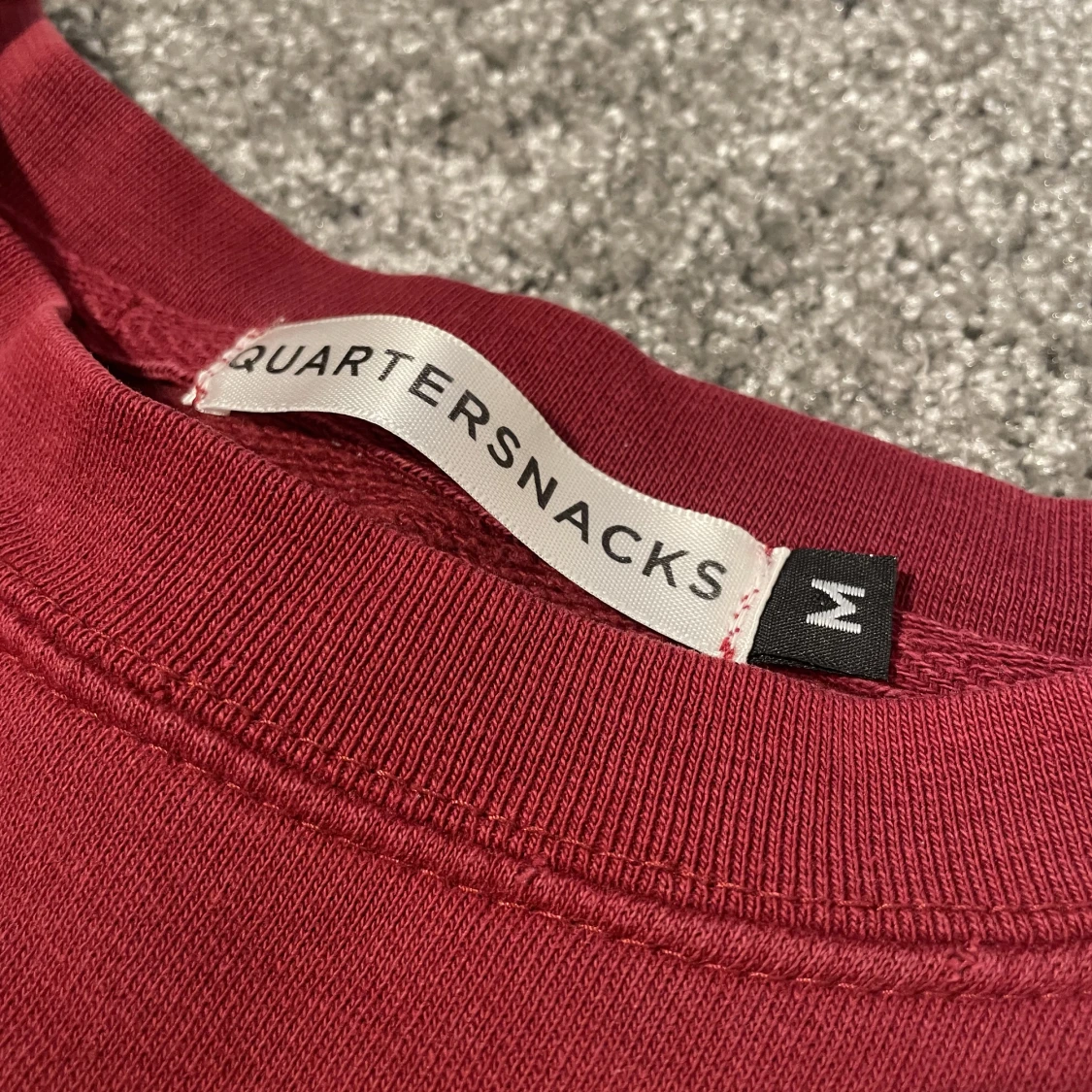 Röd sweatshirt  - 91