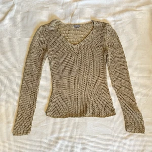 Stickad tröja - Jättecool stickad tröja! Storlek S / 36-38 Frakt tillkommer 💖💕💞