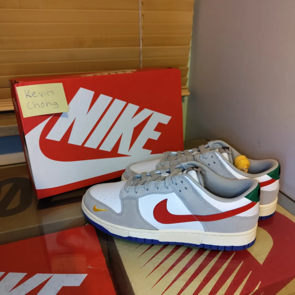 Bin 1700 Size US 9/ 42,5 DS - Helt nya Kvitto finns från Nike! Öppen för bid, Meetup i Stockholm eller postas på egen bekostnad. Skriv PM för mer info eller bilder.. Skor.