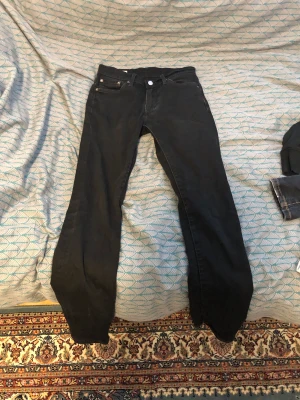 Levis byxor - Levis byxor köpte för 1000kr säljs nu storlek XS / 164 - 160