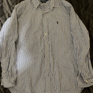 Ralph Lauren skjorta - Strlk L-XL