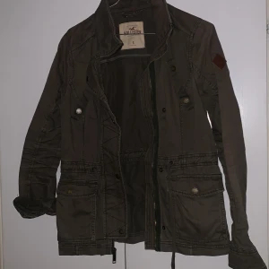 Jacka - Jättefin cargojacka i Strl S