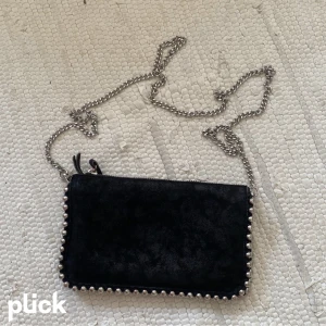 Väska  - Väska från zara, bra skick💕