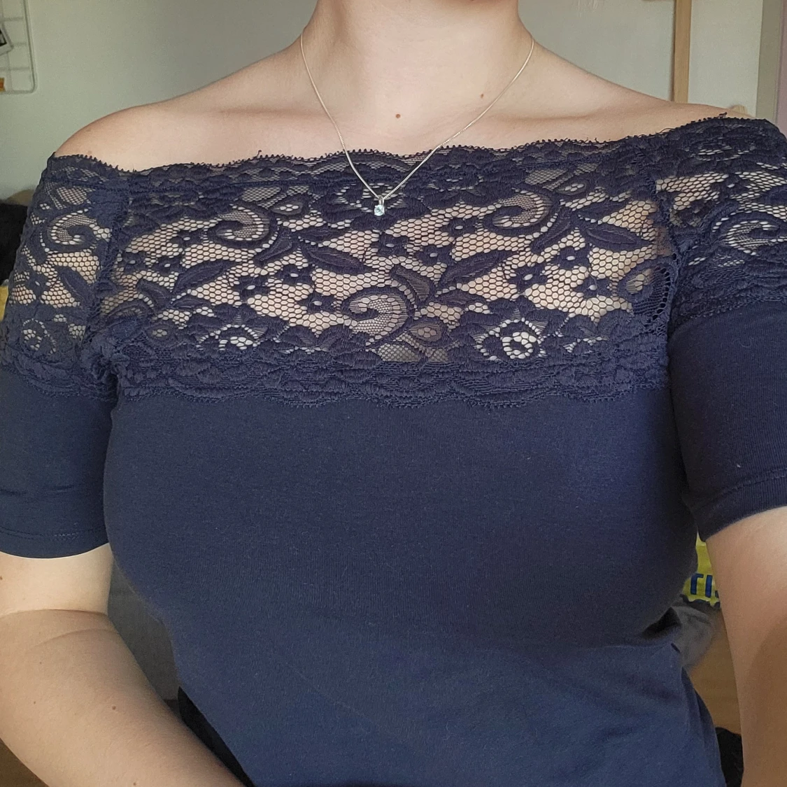 Off-shoulder topp  - 90