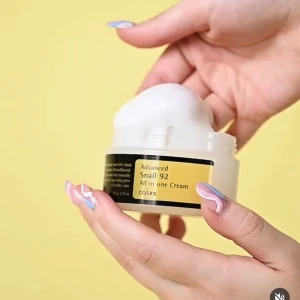 Cosrx  - Säljer denna ansiktskrämen från cosrx, den är testad med spatel