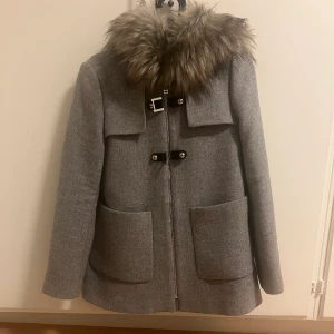 Zara women coat - Size S