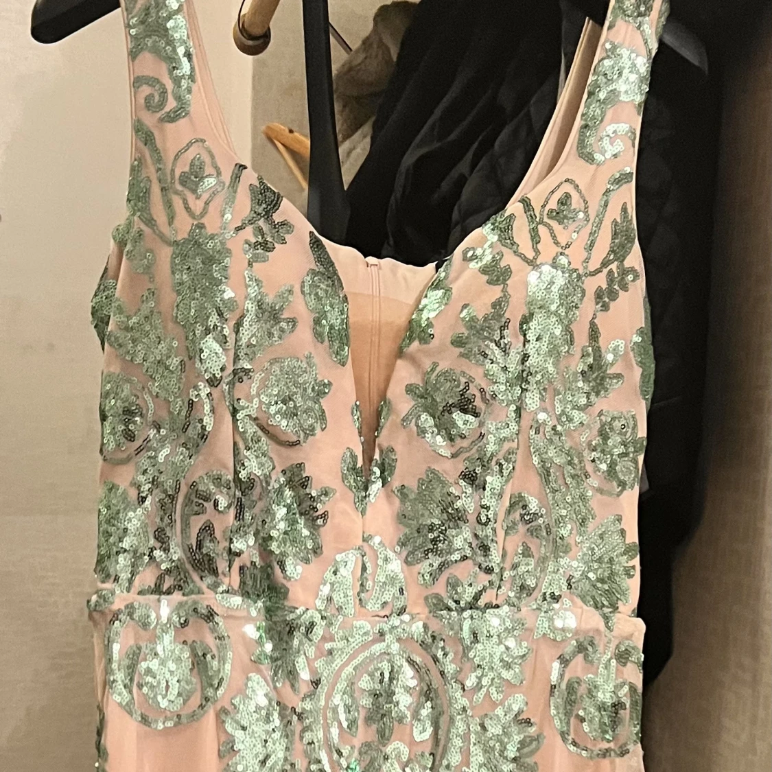 En festklänning som har alldrig använt 