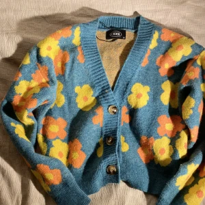 Kofta Strl S - Väldigt mjuk kofta i gott skick 🌼