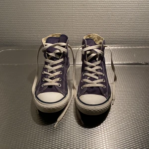 Converse skor  - Storlek 34 bra skick 