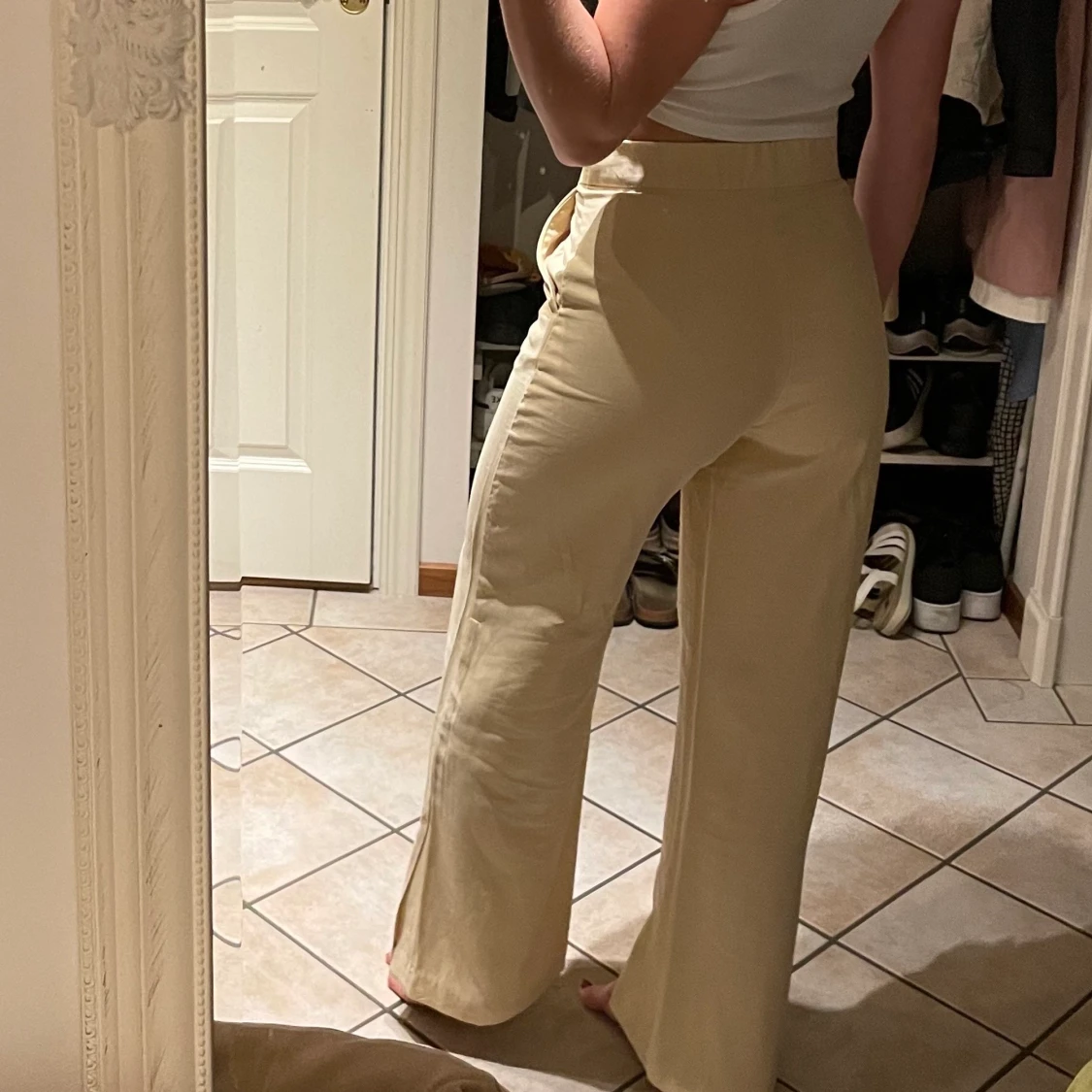 Gula kostymbyxor - 90