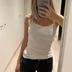 Filippa K linne - Ett basic linne som passar till allt från Filippa K i storlek XS!🤍