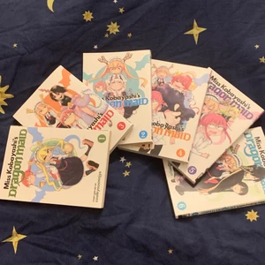 Manga miss kobayashi's dragon maid vol 1-6 - Böckerna är i bra skick har mest stått som dekoration 85 per bok , 1-3 eller 4-6 250 och alla tillsamans 500