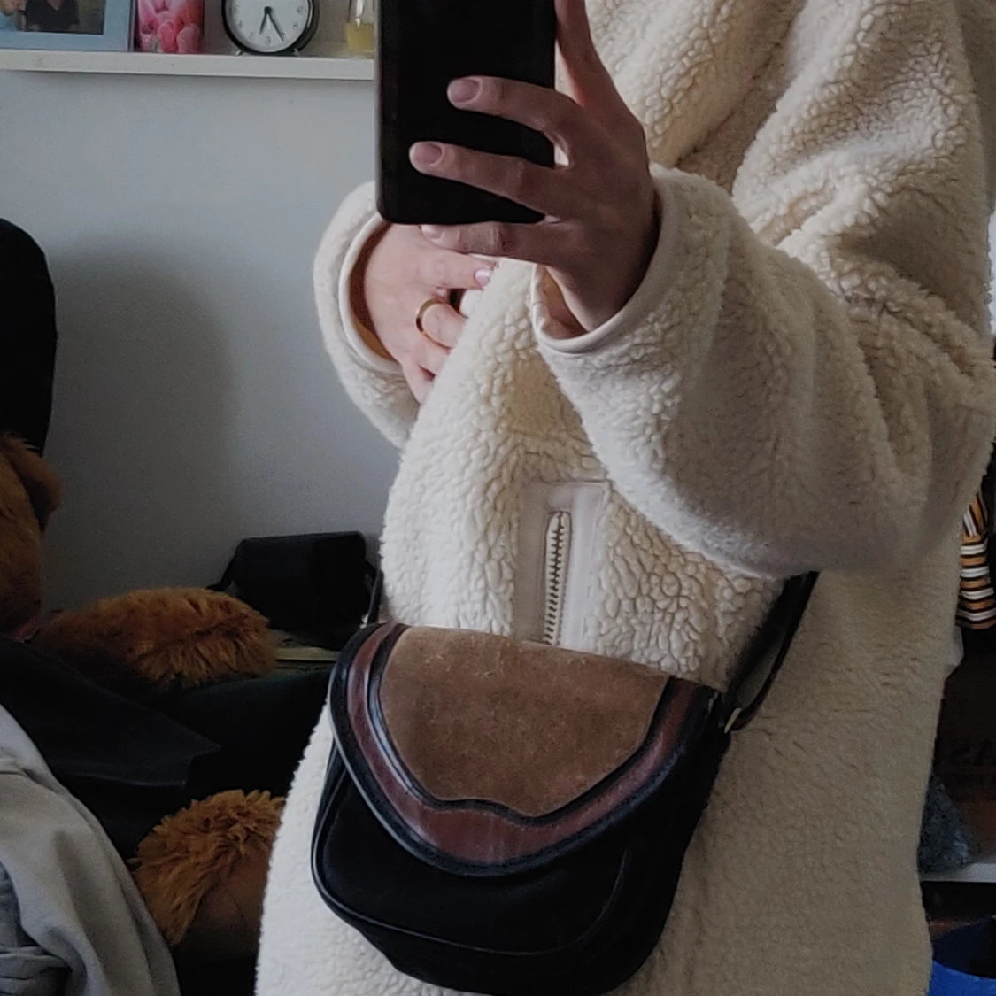 Svart axelremsväska - 91