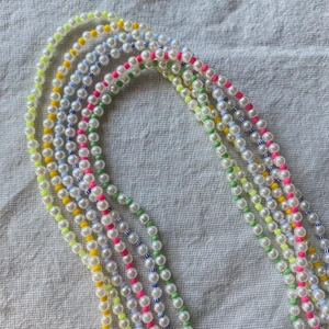 Pärlade halsband - 45kr styck Gratis frakt🫶🏻✨⚡️🌟🐚