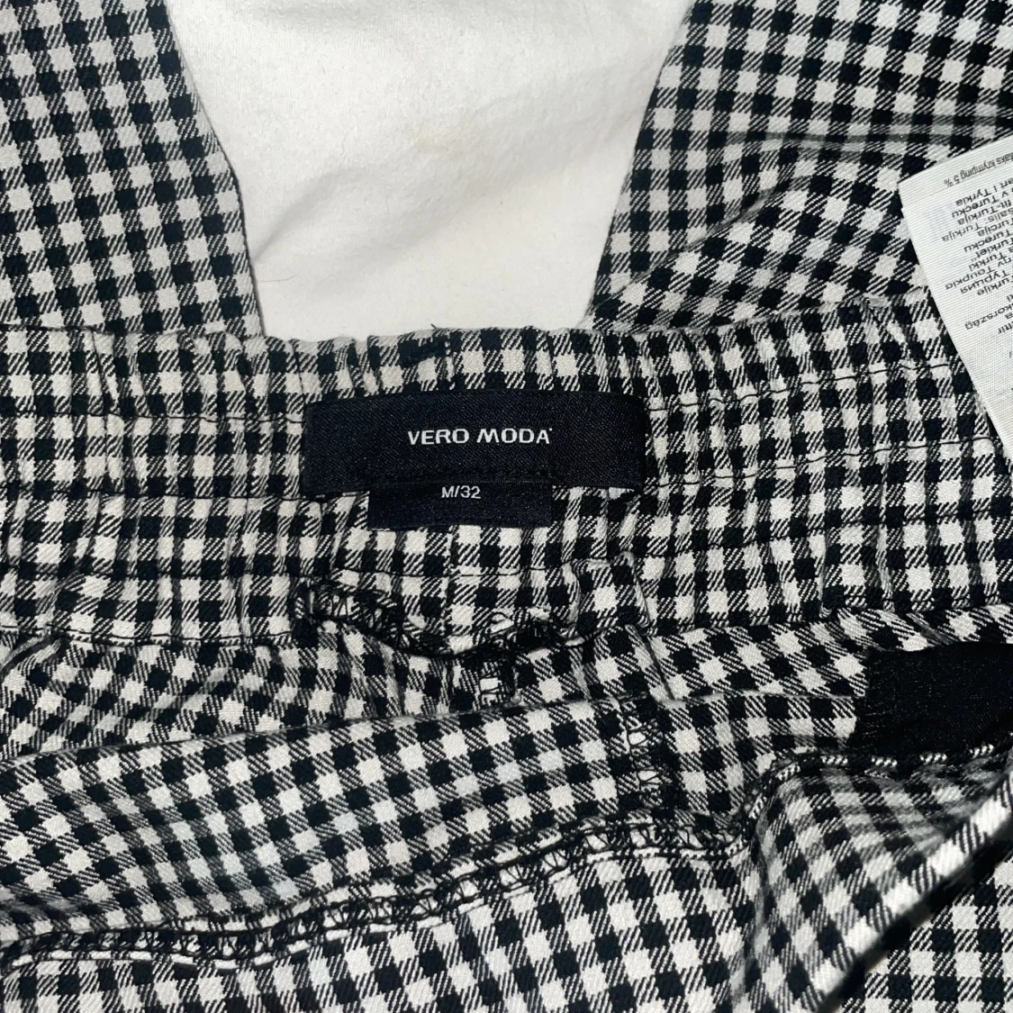 Kostymbyxor med stretch. Stl M/w32 - 91