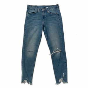 Jeans  - Girlfriend fit Jeans, bra skick, nästan aldrig använda 