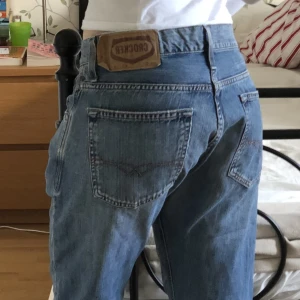 Baggy crocker jeans - Supercoola Crocker jeans. Modell 313 Köpta second hand. Passar bra i längden  W: 33 L: 34