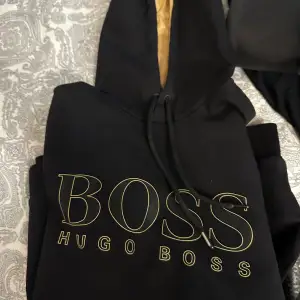 Hugo boss hoodie  Org pris 1499