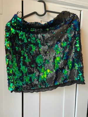 Sequin mini skirt - Party mini skirt with beautiful sequins. Worn once only. Size L but it fits M too. I am Medium size 