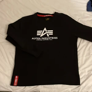 Alpha industries tjocktröja  - Hoodie från alpha industries Jättebra skick 