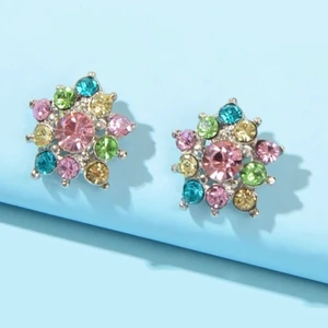 Örhängen - Frakt kostar 15kr Samfraktar 