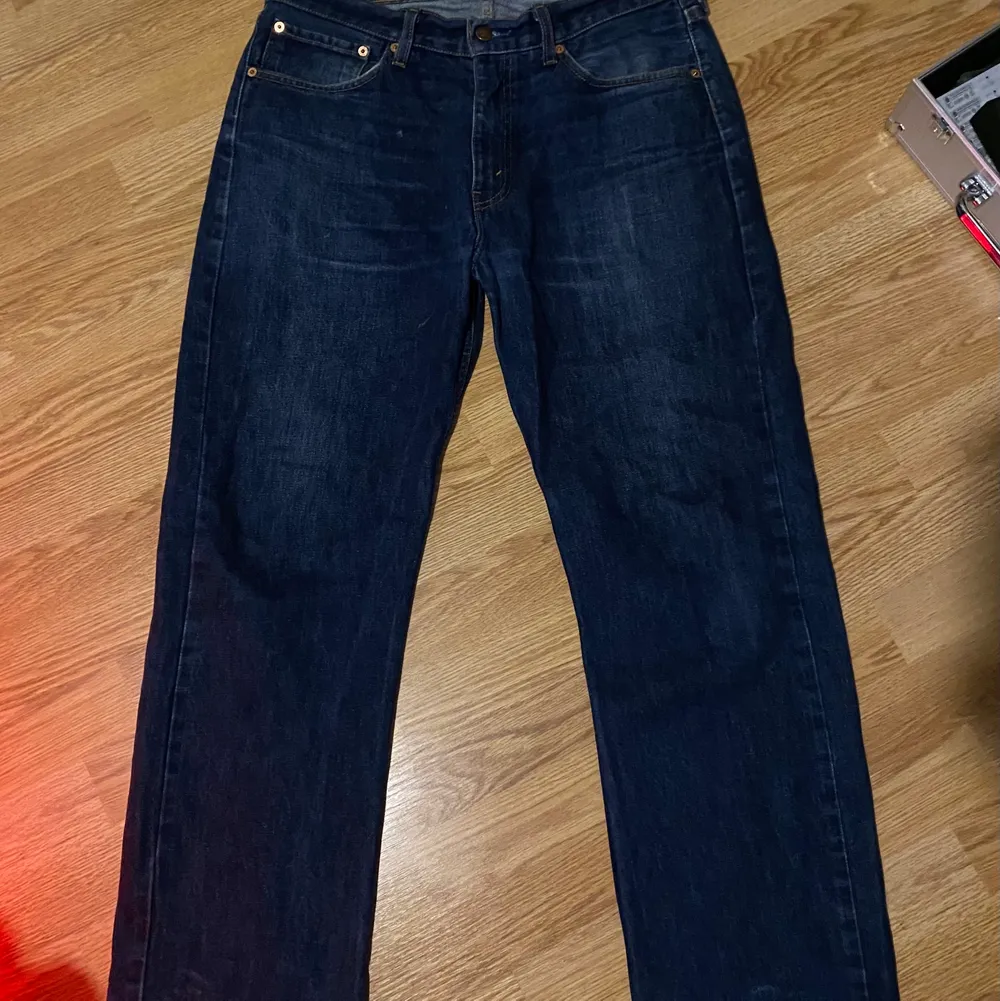 Levis strauss & co  Haft ungefär 1 år bra kvalite o fräscha . Jeans & Byxor.
