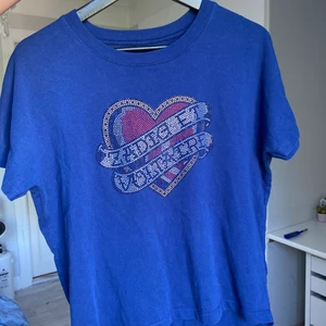 Zadig t shirt - En t shirt från Zadig Voltaire som endast är använd 1 gång, säljer då den inte används ❤️