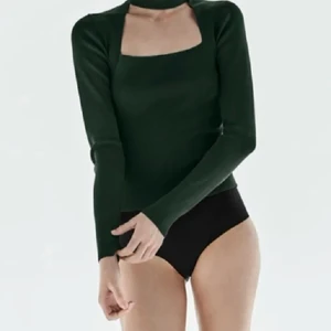 Populär Zara tröja  - Använd 1 gång i typ 1 timma !! Så nyskick, storlek Small