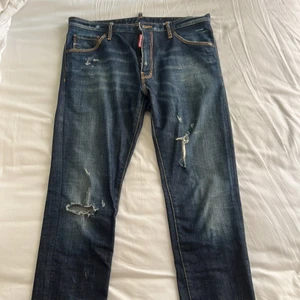 Dsquared jeans - Helt ok skick, storlek 46, buda gärna