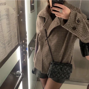 Kappa arket  - Säljer min fina arket kappa då den ej kommer till användning. Inga skador eller slitning. Fast pris. Skriv privat för fler egna bilder.