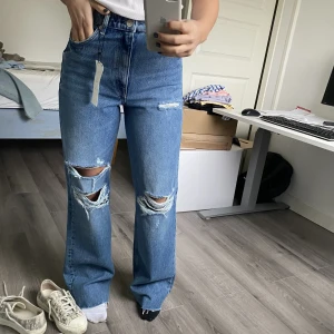 Jeans från zara  - Storlek 38, helt nya med prislapp på 