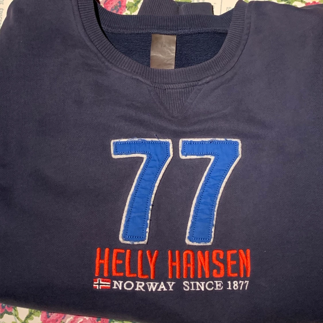 Vintage Helly Hansen crewneck