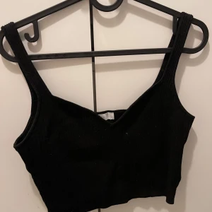 ribbat linne - Från Hm varamtanvänd storlek S🫶🏼☀️🙌🙏🏻