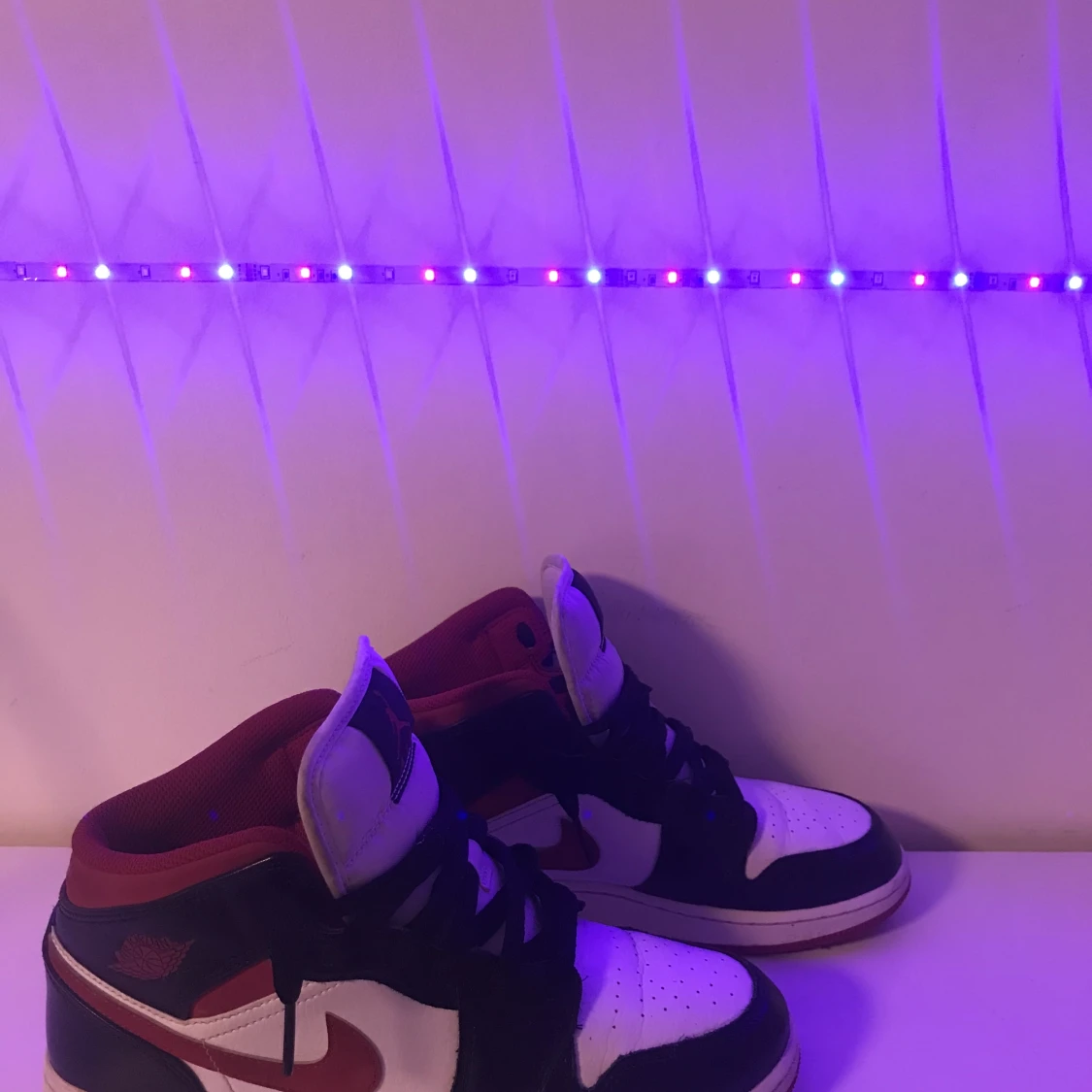 Jordan 1 mid gym redd  - 91