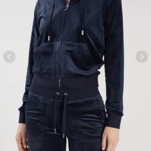 Jucie Couture set  - Säljer detta marinblåa jucie Couture set det har inga defekter och är så skönt 