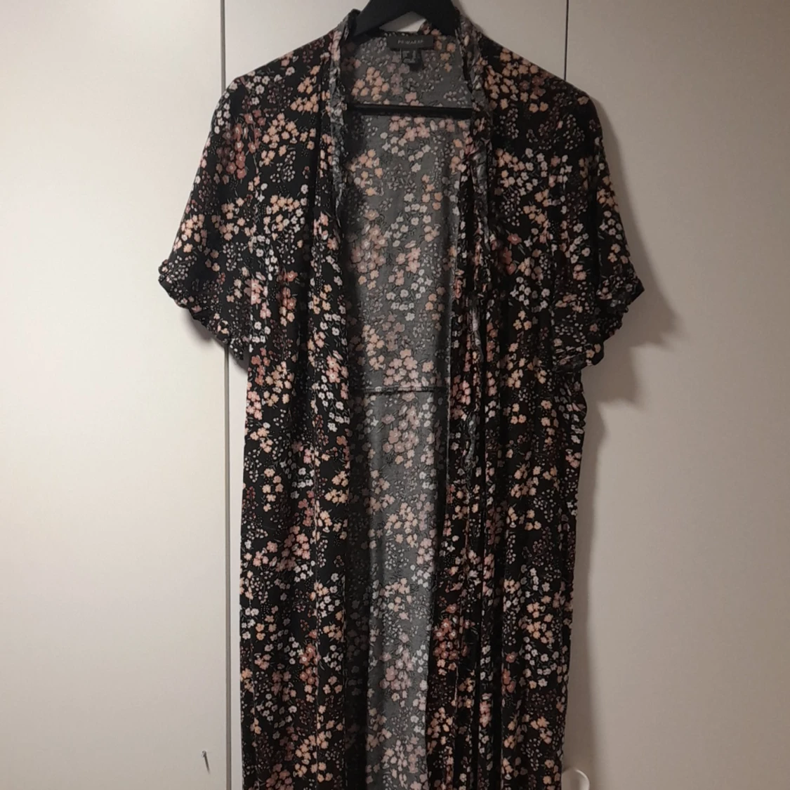 Klänning stl 46 Primark