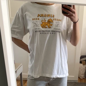 T-shirt - Oversized t-shirt med den perfekta passformen, bra skick🤍