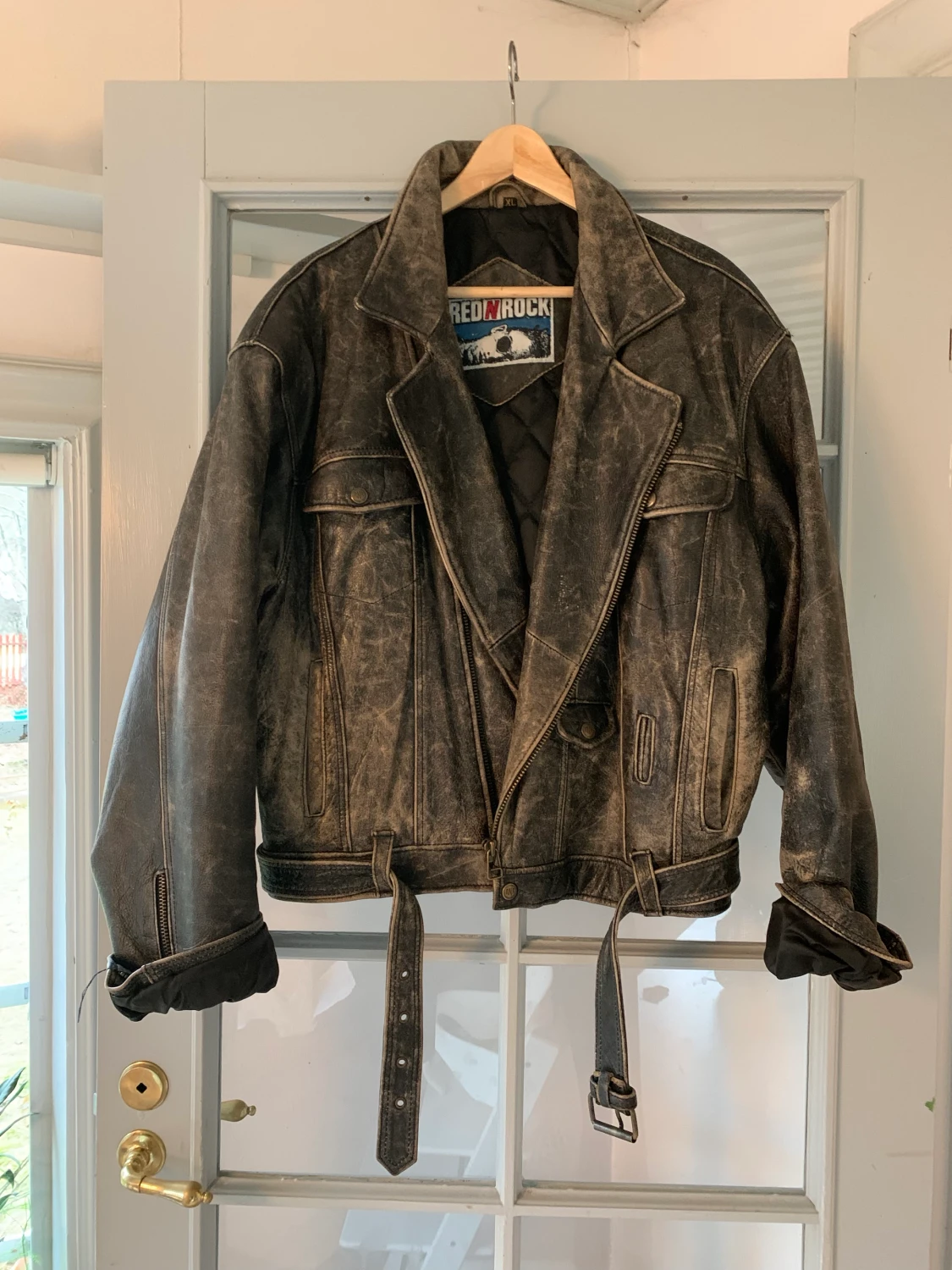 Trendig vintage 90s skinnjacka