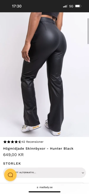 Skinnbyxor - Säljer dessa as snygga skinnbyxor från madlady då dom inte kommer till användning! Fint skicka och köparen står för frakt!🫶🏻🌸