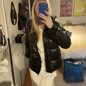 Jacka - Jättefinjacka, använd fåtal gånger. 