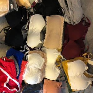 Strl 32/34 /36 // 70/75 /80 - Det Finns olika storlek 32/34/36/ / 70/75/80 39kr för  st   3för 100kr 