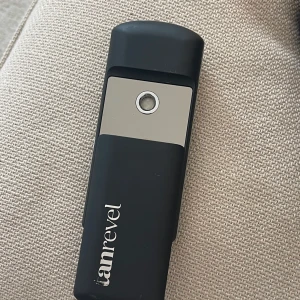 Tanrevel  - Helt fungerande tanrevel. Medföljes laddare och orginalkartong men ingen vätska