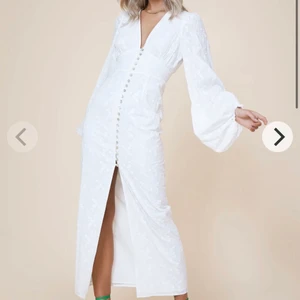 Slutsåld Adoore klänning - Slutsåld Positano  Storlek 36, vill byta mot en 38a!  