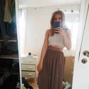 Lila Kjol - Jättesöt lila kjol,använd 1 gpng