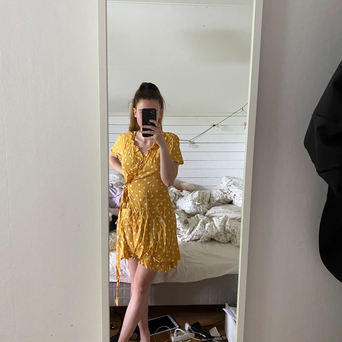 Prickig klänning - 90