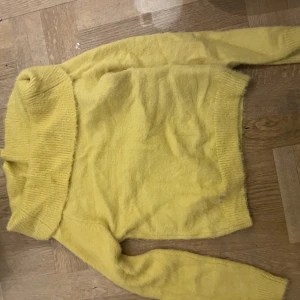 Idk - Selling this shirt thingy i tried it on once otherwise i have never used it. Its over the shoulder. we can talk about price