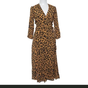 Klänning  - Oanvänd från Indiska  storlek XS 